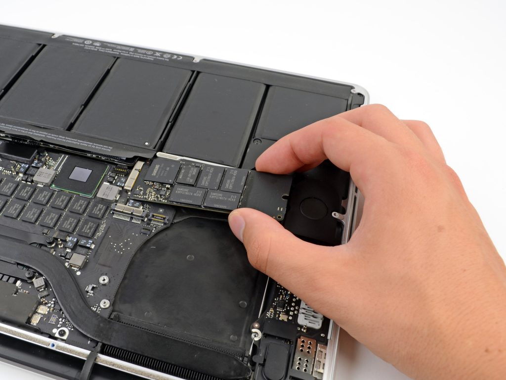 Macbook Pro SSD removal